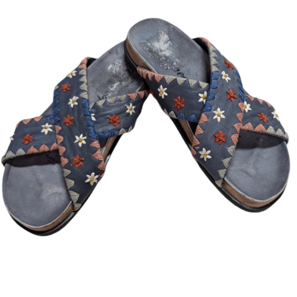 Free People, Wildflowers blue embroidered slides 38.5